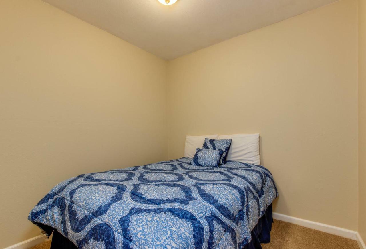 Sandstone Point Hotel Lincoln City Habitación foto