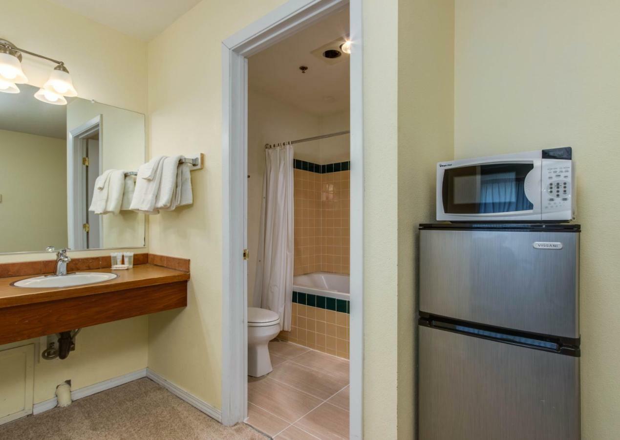 Sandstone Point Hotel Lincoln City Habitación foto