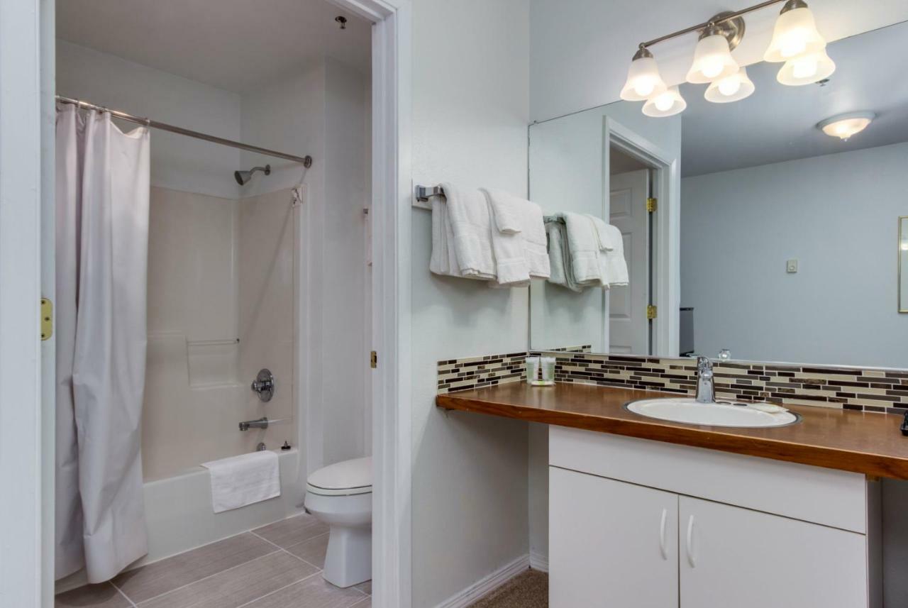 Sandstone Point Hotel Lincoln City Habitación foto