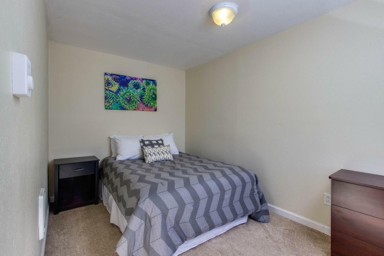 Sandstone Point Hotel Lincoln City Habitación foto