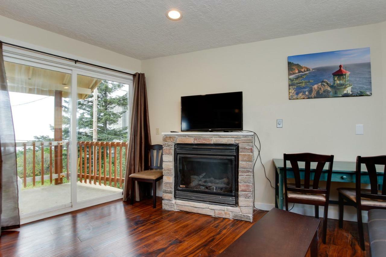Sandstone Point Hotel Lincoln City Habitación foto